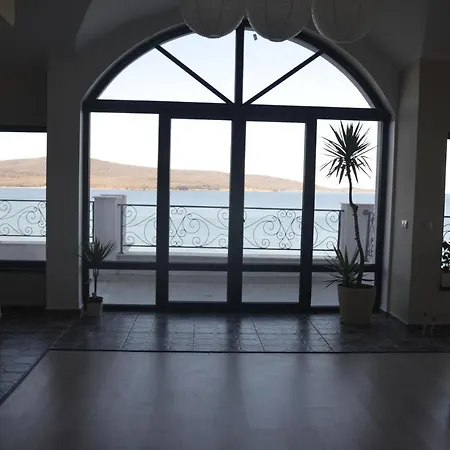 Ashram Szálloda 3*