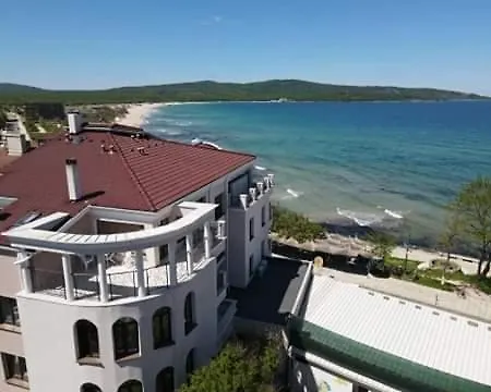 Ashram Szálloda 3*