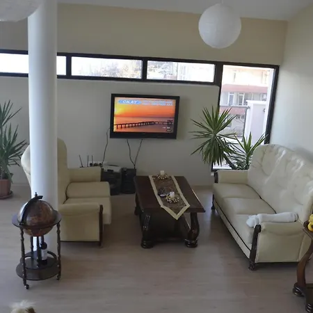 Ashram 普里莫尔斯科