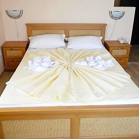 Hotel Ashram Primorsko