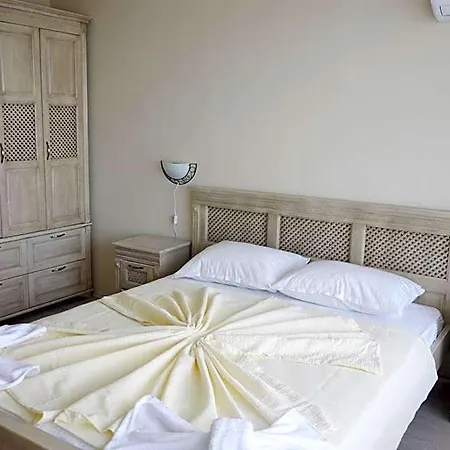 Hotel Ashram
